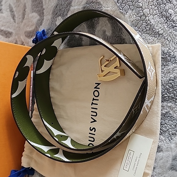 Louis VUITTON MONOGRAM GIANT BELT KHAKI BEIGE SIZE 90CM or 36US , Preowned - Picture 6 of 15